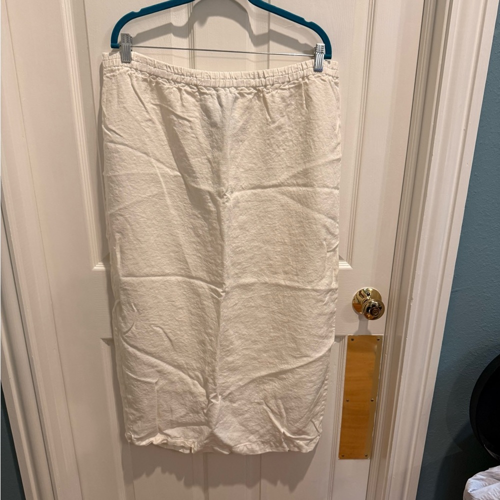 Oska linen skirt.